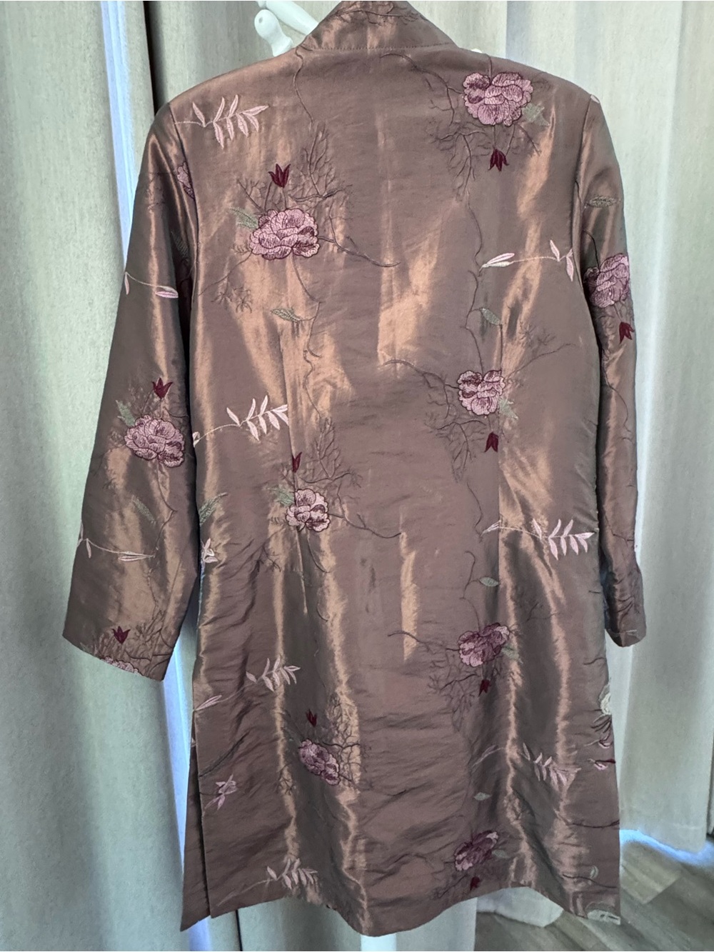 Silk Gold / Pink Brocade Mandarin jacket - Picture 6 of 7